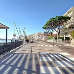 Henri Camille Real Estate- Le Cap - 2 Bedrooms Apt Sea View