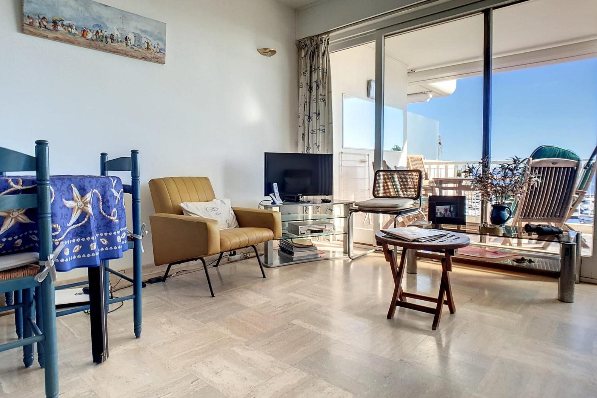 Henri Camille Real Estate- Le Cap - 2 Bedrooms Sea View * Cannes