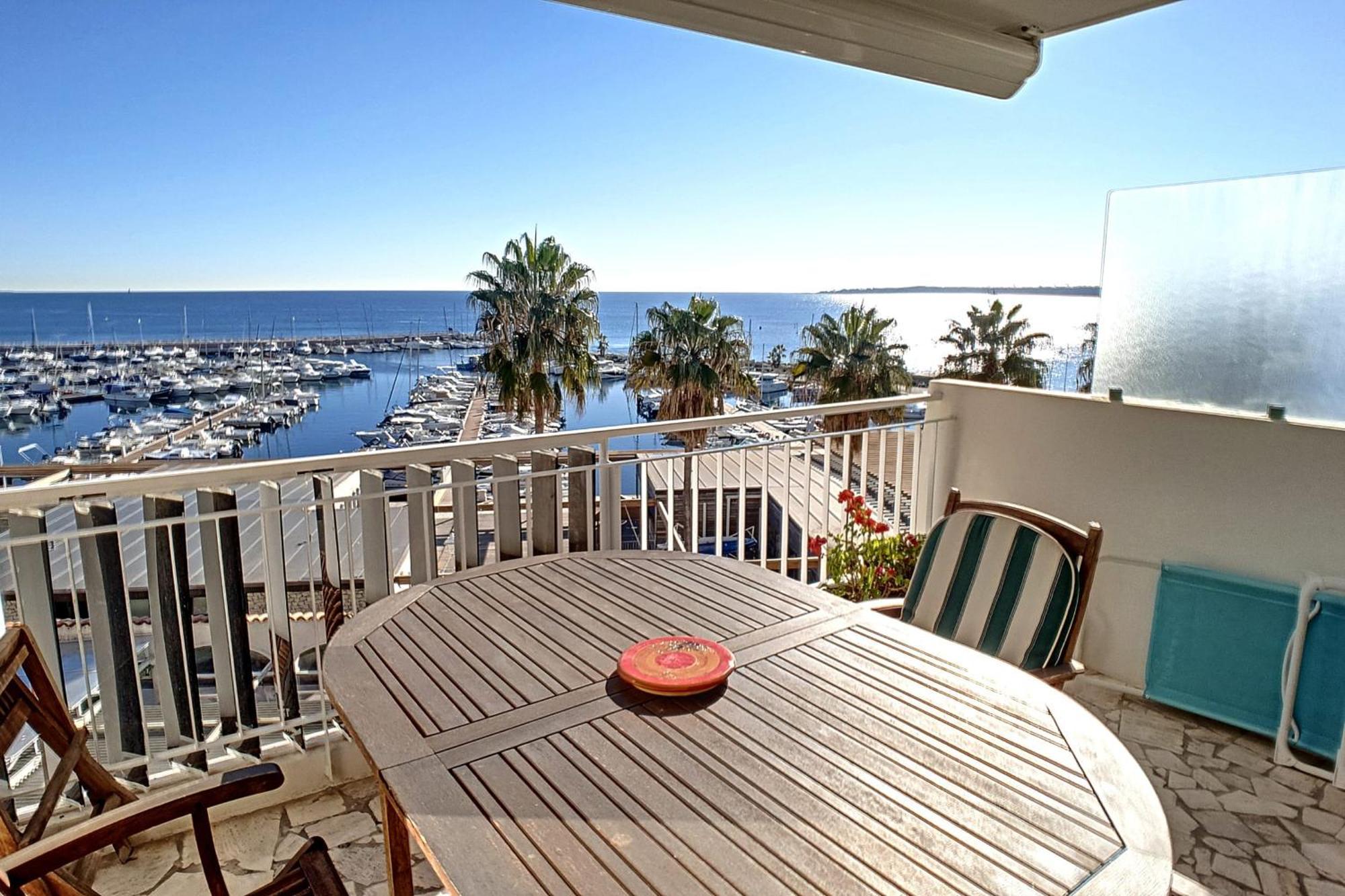 Hébergement de vacances Henri Camille Real Estate- Le Cap - 2 Bedrooms Sea View